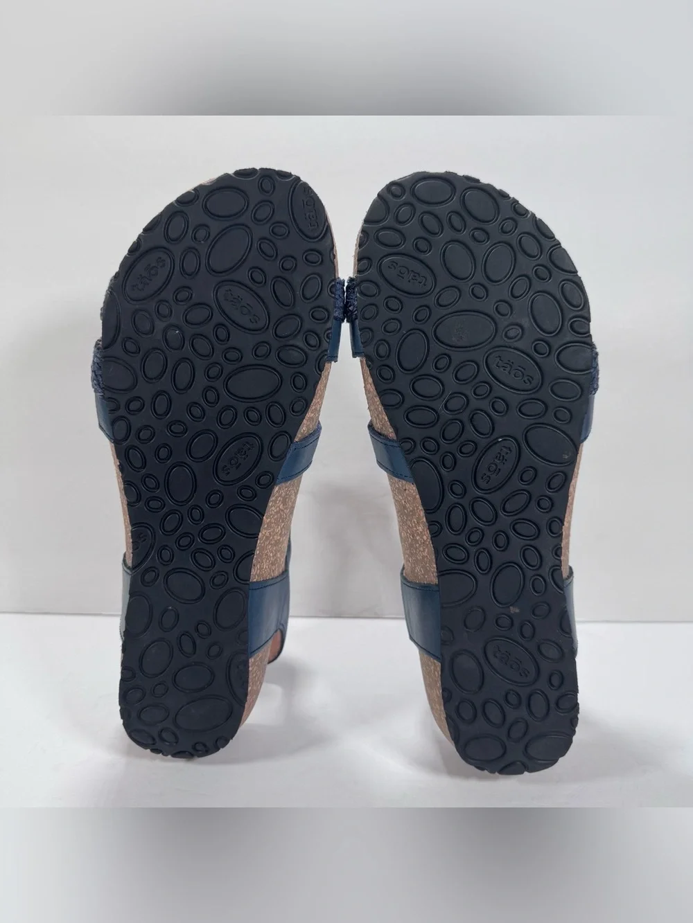 Taos Trulie Navy Blue Woven Leather Strappy Sandals Comfort Shoes Women 9.5W